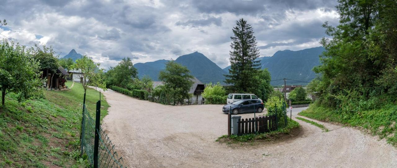 House Hiperbola & Outdoor Activities Apartamento Bovec Exterior foto