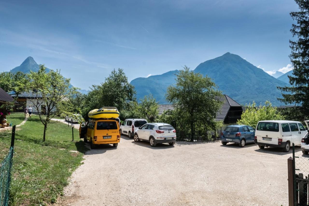 House Hiperbola & Outdoor Activities Apartamento Bovec Exterior foto
