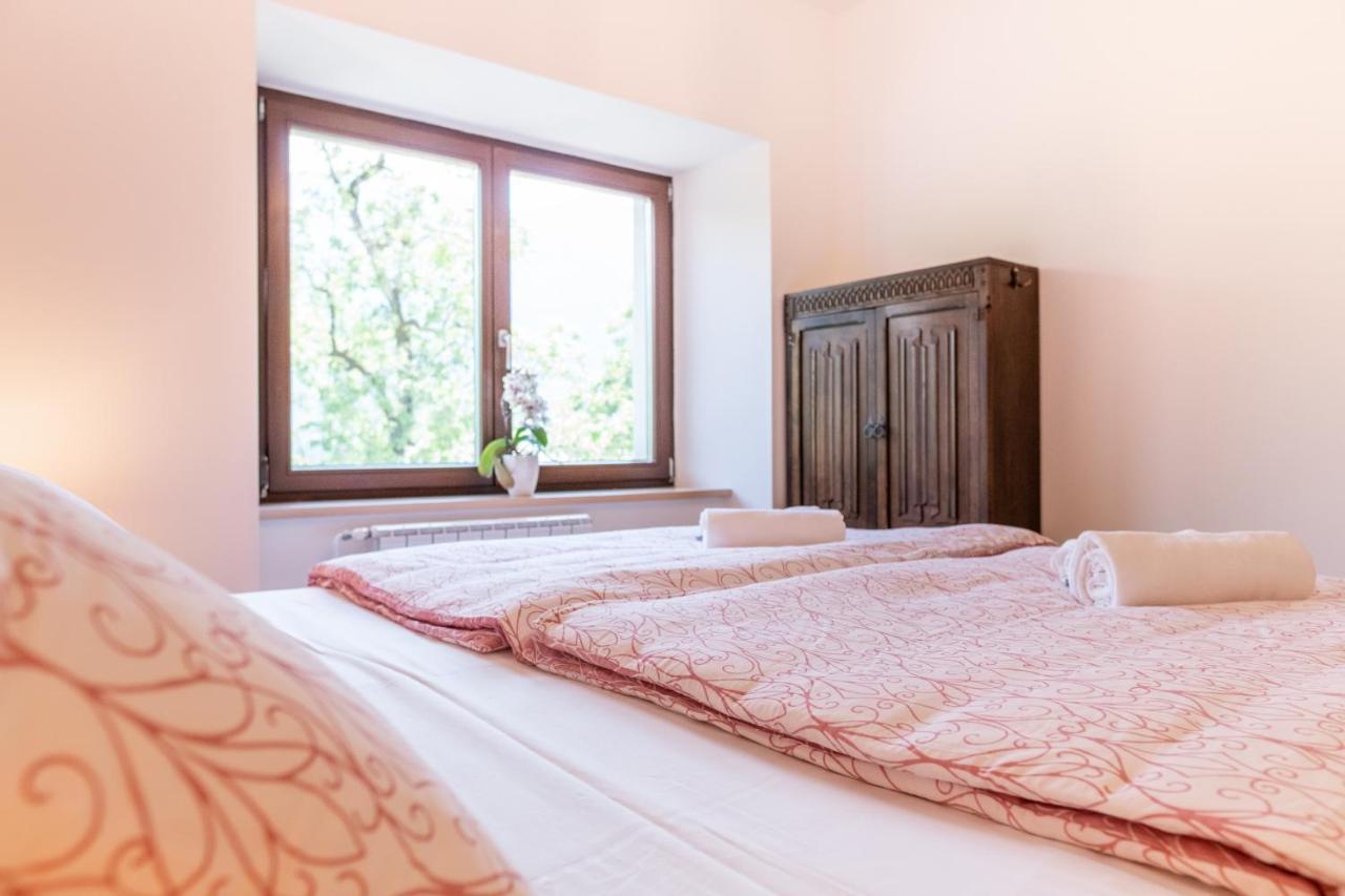 House Hiperbola & Outdoor Activities Apartamento Bovec Exterior foto
