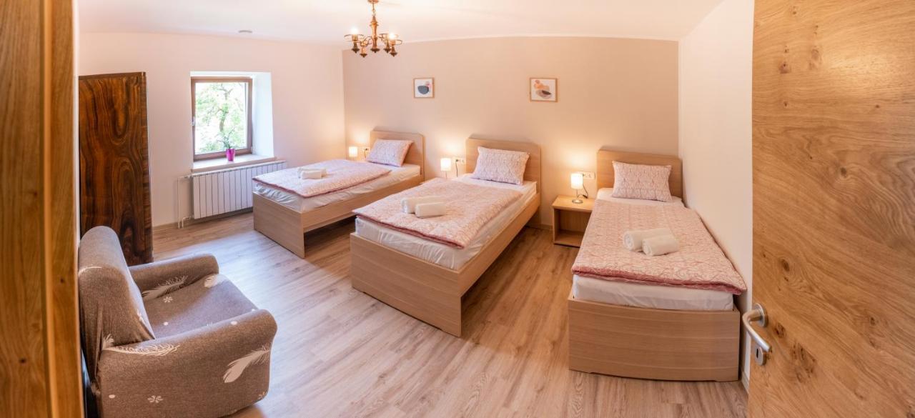 House Hiperbola & Outdoor Activities Apartamento Bovec Exterior foto